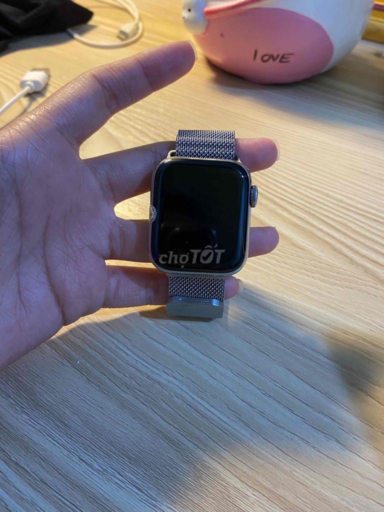Apple Watch Series 4 LTE - Full box, pin 100% 	•. Mua bán Thiết bị đeo thông minh tại Thành phố Cam Ranh Khánh Hòa được đăng bởi Huyền Trần Ngọc hình 1