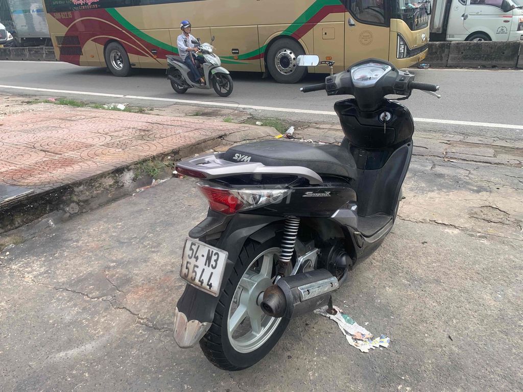SYM Shark Sport черный