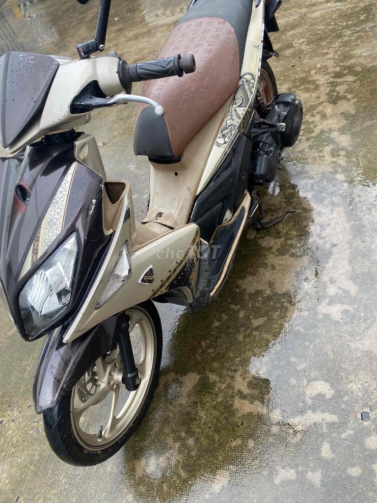 nouvo bình đề máy êm xe giấy tờ đầy đủ. Mua bán Xe máy tại Thành phố Biên Hòa Đồng Nai được đăng bởi Nguyễn Thành Công hình 5