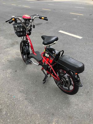 kẹt tiền muốn bán chiếc xe đạp điện này hiệu EV-EC. Mua bán Xe điện tại Quận 4 Tp Hồ Chí Minh được đăng bởi Nguyễn Nghiêm Dũng