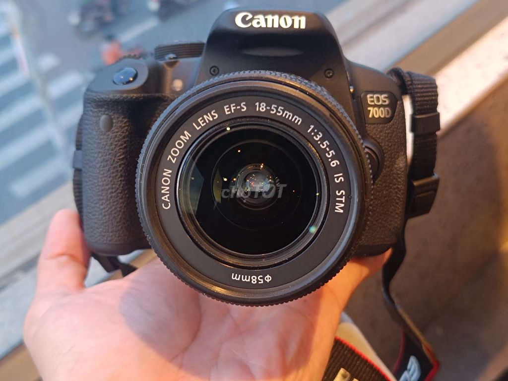 Bay nhanh bộ canon 700d và lens kit stm fullbox