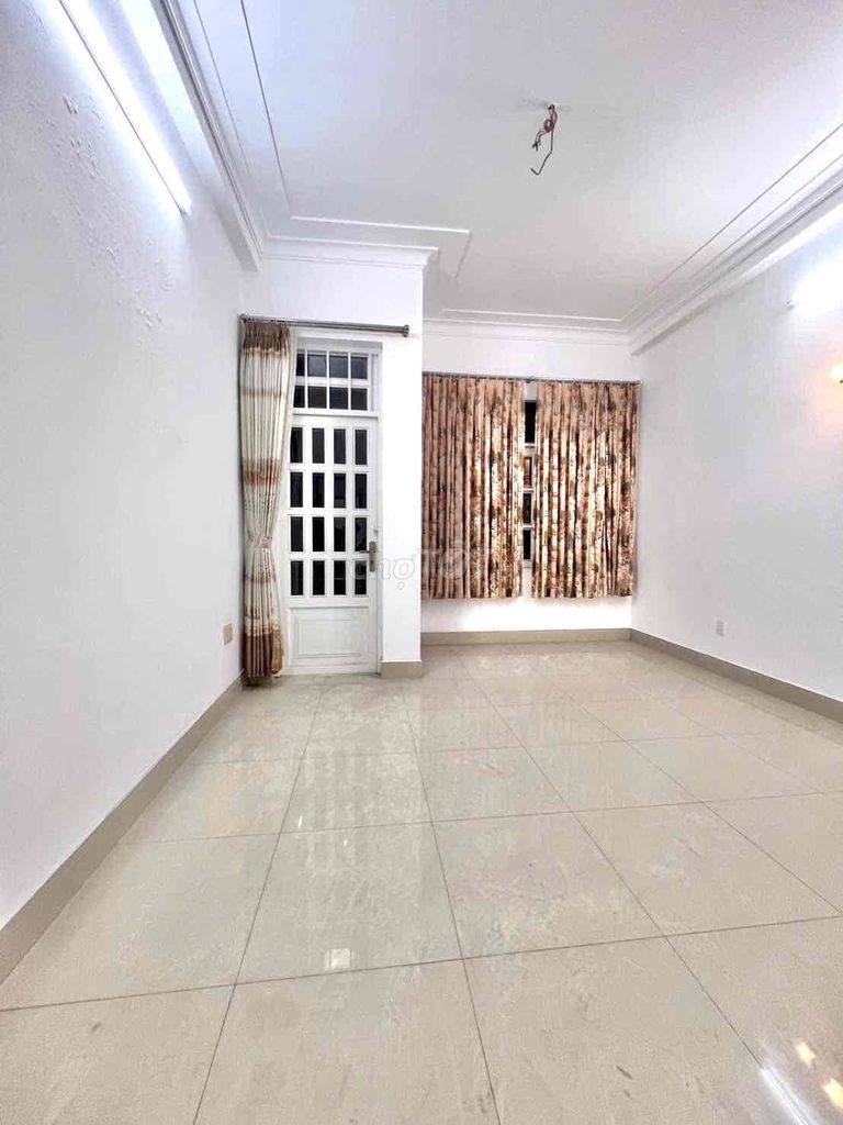 NHÀ NC 4*14m 2LẦU ST 4PN 3WC HXH PHẠM VĂN BẠCH