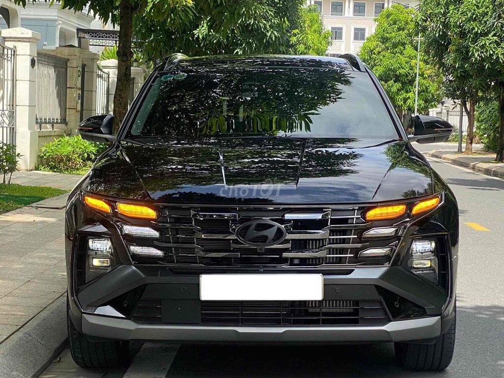 Hyundai Tucson 2025 1.6 Turbo - 9700 km. Mua bán Ô tô tại Quận Phú Nhuận Tp Hồ Chí Minh được đăng bởi Tuấn Kiệt Trần hình 1