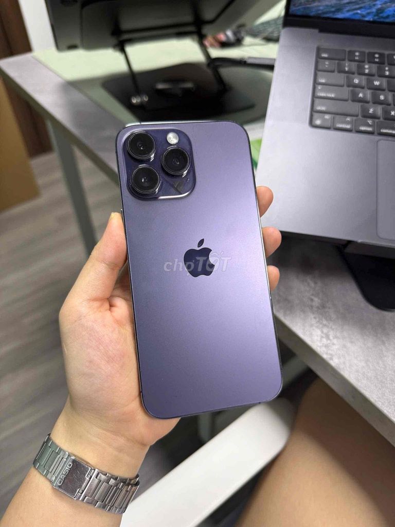Apple iPhone 14 Pro Max Tím Đã sử dụng. Mua bán Điện thoại tại Quận Cầu Giấy Hà Nội được đăng bởi kieu anh hình 1