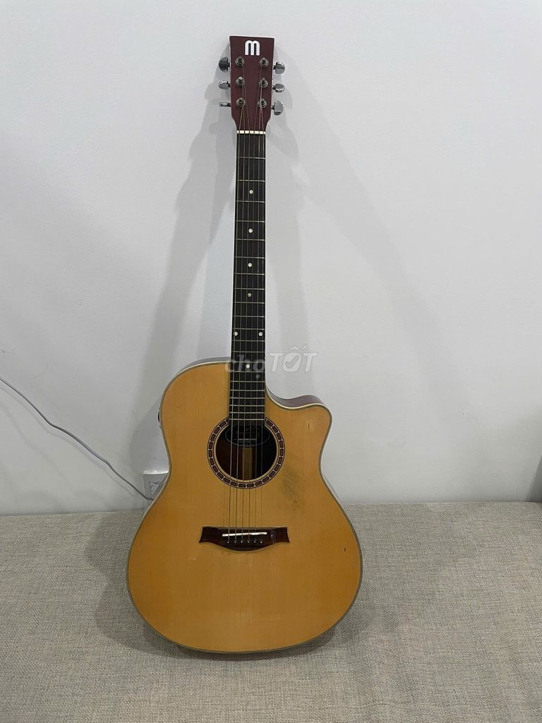 BÁN GUITAR AUCOUTIC CŨ MUA TẠI MÂY GUITAR