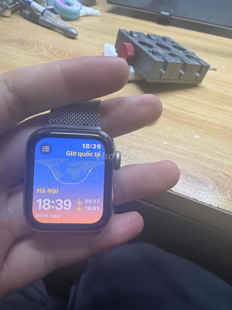 Apple Watch Series 5 40mm Thép Bạc, bản esim lte. Mua bán Thiết bị đeo thông minh tại Quận Hoàng Mai Hà Nội được đăng bởi Thương hình 1