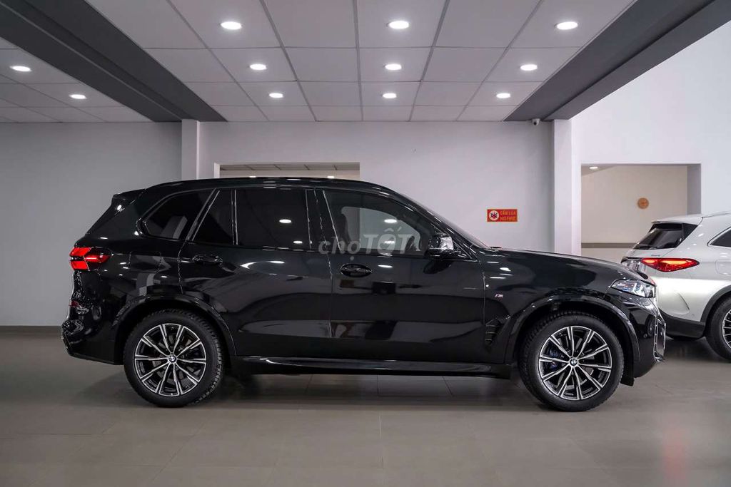 BMW X5 2023 xdrive40i M Sport LCI 12.000km Đen. Mua bán Ô tô tại Quận 7 Tp Hồ Chí Minh được đăng bởi Hoàn Lee Xe Lướt hình 6