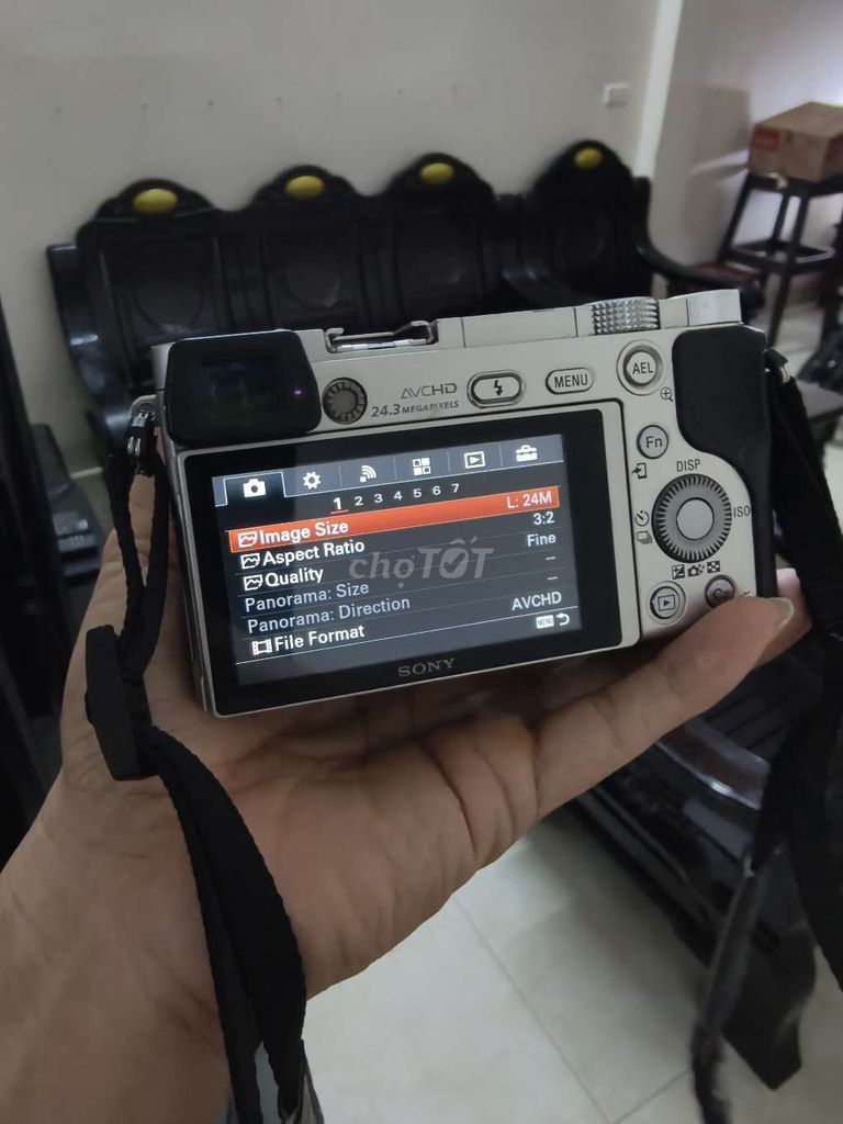 Máy ảnh Sony a6000 Bạc Like New. Mua bán Máy ảnh, Máy quay tại Thành phố Phủ Lý Hà Nam được đăng bởi hoàn hình 1