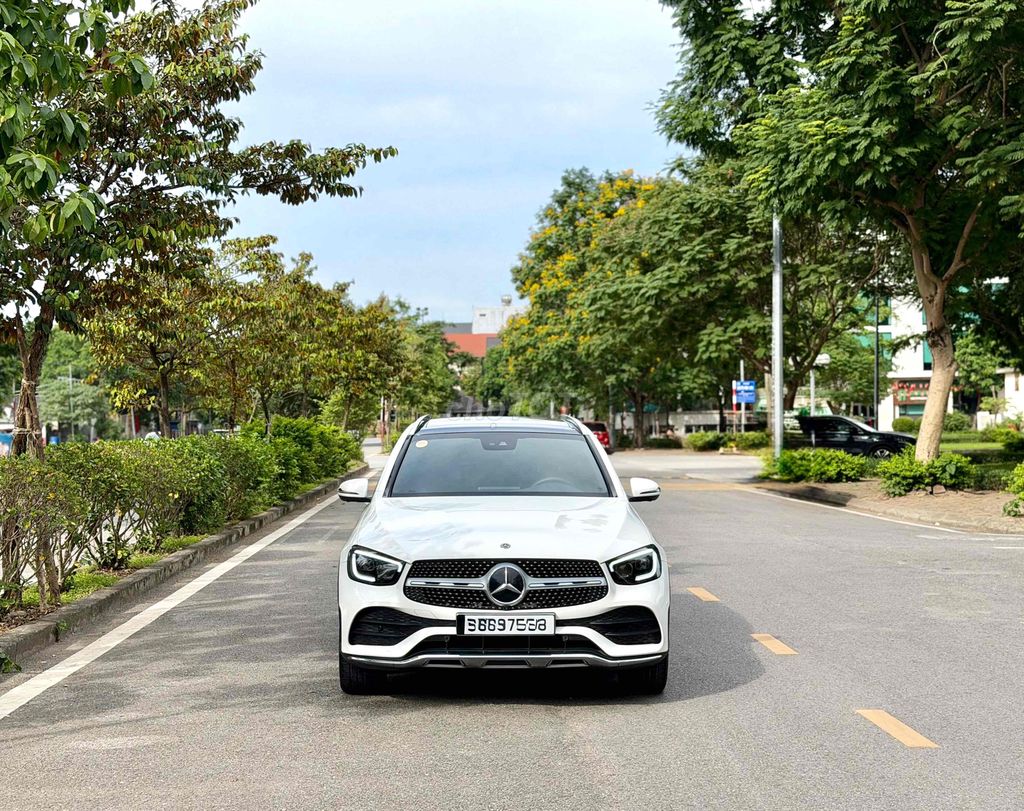 Mercedes-Benz GLC300 4Matic 2021 66000 km