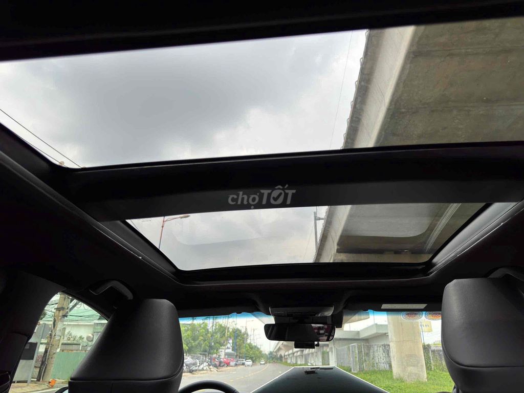 Camry 2025 2.5 HEV Top siêu mới. Mua bán Ô tô tại Quận Gò Vấp Tp Hồ Chí Minh được đăng bởi Nguyễn An hình 5