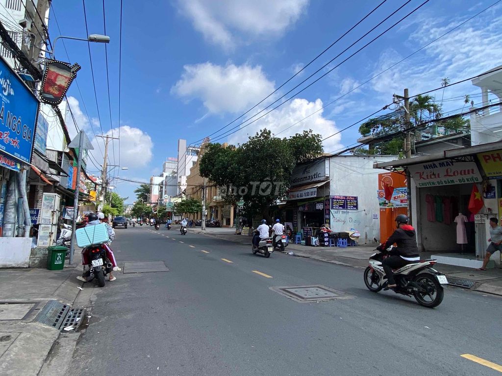MTKD Thạch Lam 4.3x15m nở hậu 4.5m cấp 4 giá 9.99 tỷ