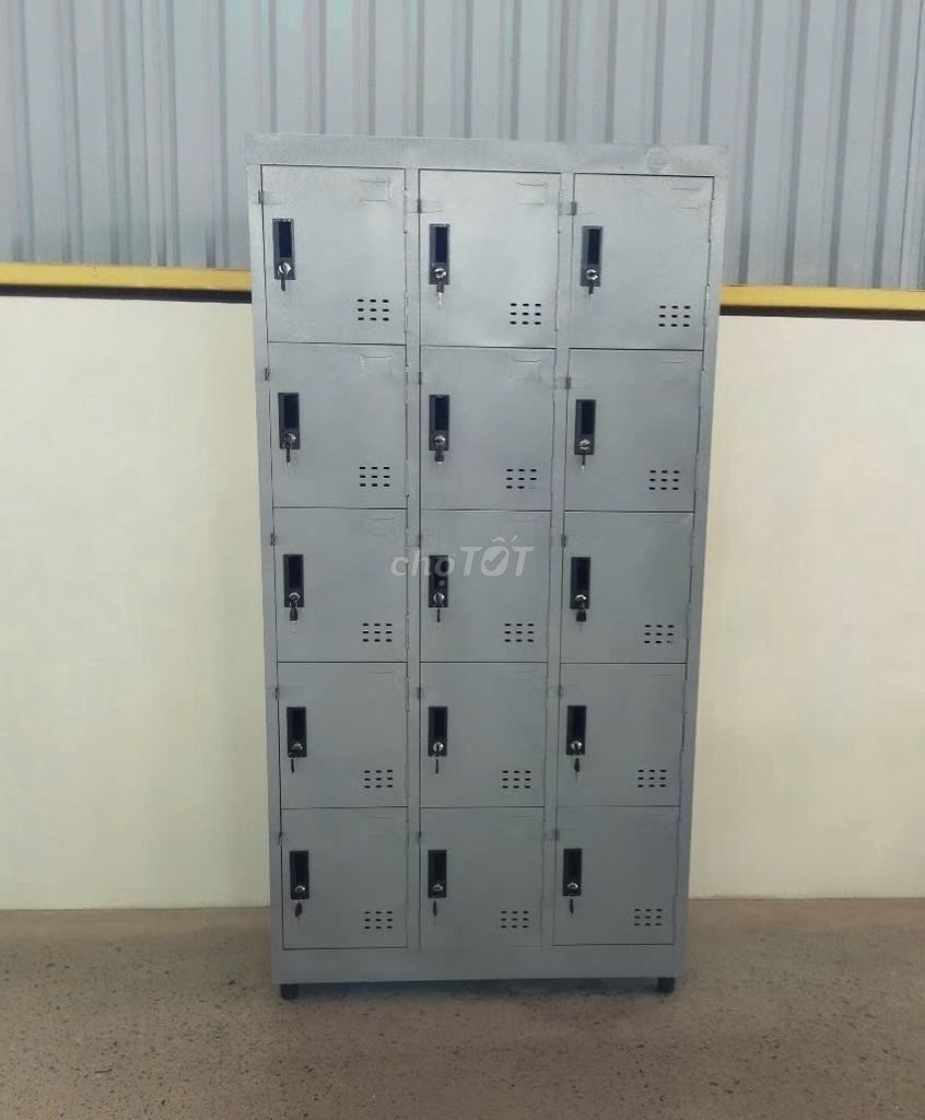 TỦ locker đựNNg đồ..Cá nhân có khoá CHo nhân viên