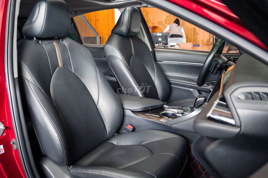 ❤️ Toyota Camry 2.5Q , 2020 ❤️

 bản full 2.5Q. Mua bán Ô tô tại Quận Hải Châu Đà Nẵng được đăng bởi TÂN HƯNG YÊN AUTO hình 8