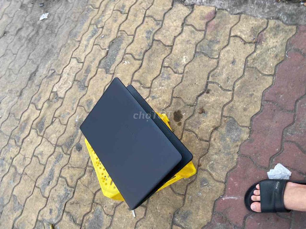 laptop siêu mỏng mới 98% sài ok 799k. Mua bán Laptop tại Thành phố Thuận An Bình Dương được đăng bởi phúc cần alo ko nhắn tin  hình 1