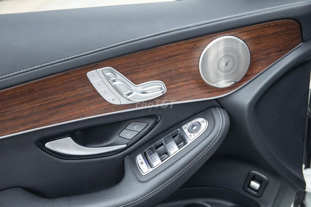 MERCEDES-BENZ GLC 200 4MATIC 2023. Mua bán Ô tô tại Quận Gò Vấp Tp Hồ Chí Minh được đăng bởi Đoàn Thuận hình 16
