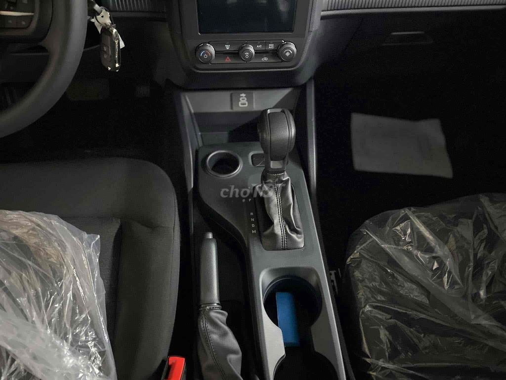 Ford Ranger 2025 XLS 2.0L 4x2 Số Tự Động 1 cầu. Mua bán Ô tô tại Huyện Châu Thành Tiền Giang được đăng bởi Đại Lý Ford Tiền Giang  hình 7