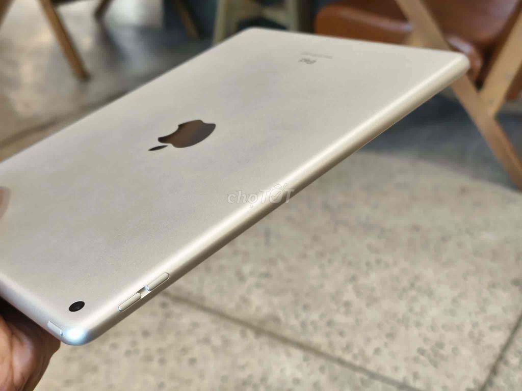 Apple iPad Gen 9 256GB Vàng. Mua bán Máy tính bảng tại Quận 6 Tp Hồ Chí Minh được đăng bởi Nguyễn Khang hình 1