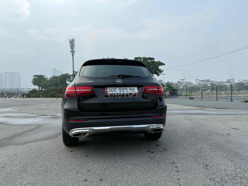 Chính chủ Bán xe Mercedes Benz GLC 2018. Mua bán Ô tô tại Quận Nam Từ Liêm Hà Nội được đăng bởi Quốc Toản hình 14