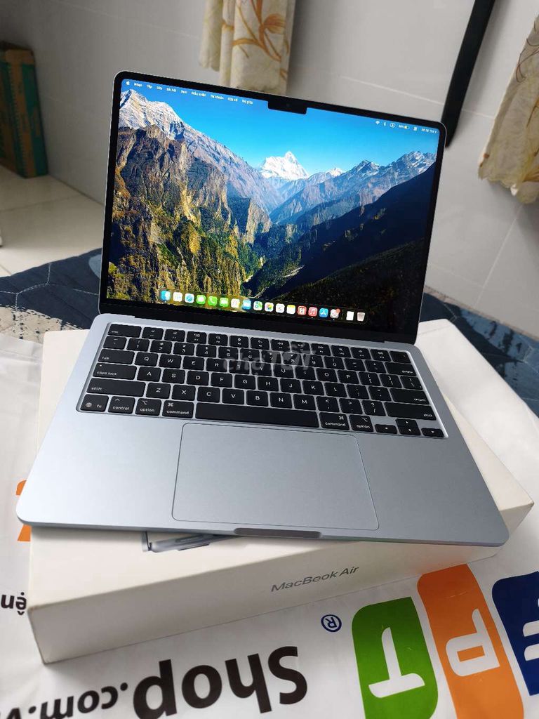 Apple Macbook Air M4 16GB/256GB. Mua bán Laptop tại Quận Bình Tân Tp Hồ Chí Minh được đăng bởi Phạm Đạt hình 1