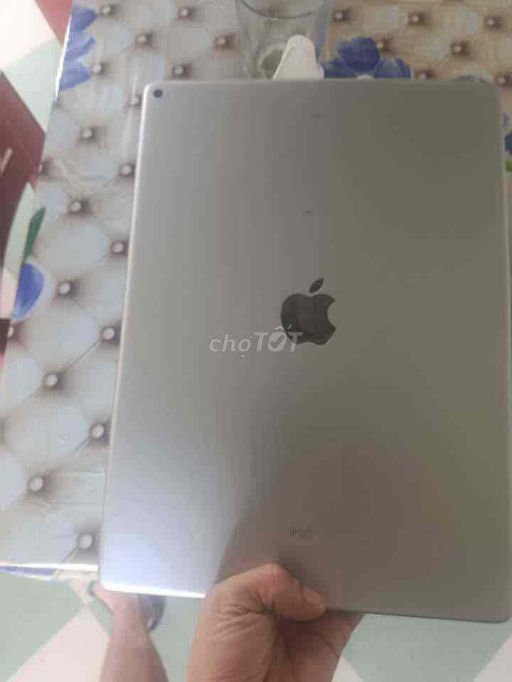 Apple iPad Pro 12.9 inch 128GB Bạc. Mua bán Máy tính bảng tại Quận Cẩm Lệ Đà Nẵng được đăng bởi Nguyễn Van Đo hình 1