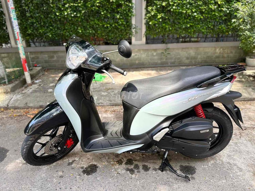 Honda SH Mode 217 Xám xi măng ánh hồng siêu đẹp. Mua bán Xe máy tại Quận Thanh Khê Đà Nẵng được đăng bởi Hoài Vespa hình 3