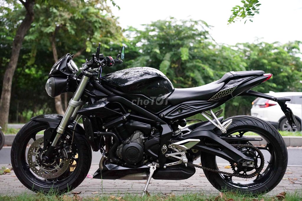 🤪TRIUMPH TRIPLe 765 abs 2018 biểnSG SIU KENG