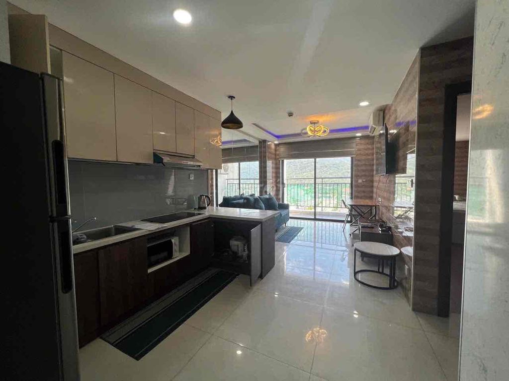 High-floor 1-bedroom apartment in Sơn Trà Ocean View — photo 8
