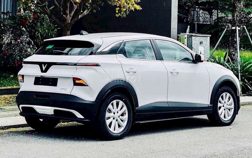 LÃI XUẤT THẤP,TRẢ GÓP NHẸ,120TR CẦM LÁI NGAY!. Mua bán Ô tô tại Thành phố Thủ Đức Tp Hồ Chí Minh được đăng bởi Hương Nguyễn VinFast hình 2