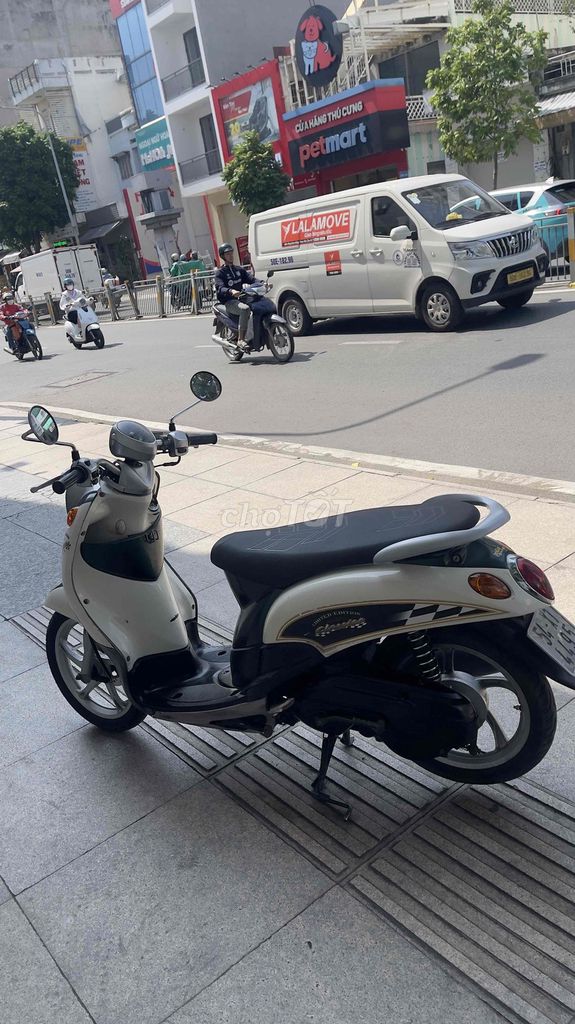 mio Claccio ghi đông trần xe thái  màu trắng xanh. Mua bán Xe máy tại Quận Tân Phú Tp Hồ Chí Minh được đăng bởi Xe Máy Lâm 290 hình 5