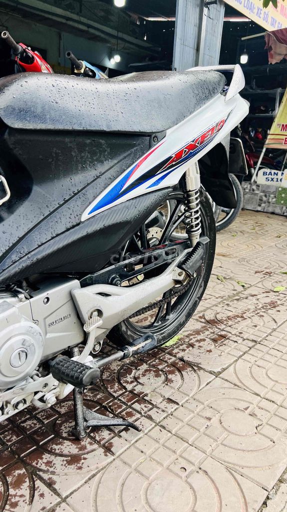 xe axelo suzuki trắng xanh gp. Mua bán Xe máy tại Thành phố Sa Đéc Đồng Tháp được đăng bởi XE MÁY 66 ĐỒNG THÁP hình 6