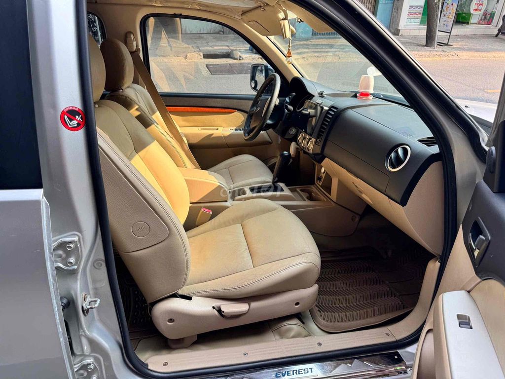Ford Everest 2013 photo 5