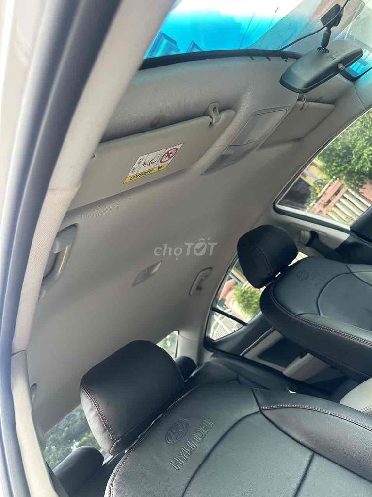 Hyundai Elantra 2016 1.6 MT. Mua bán Ô tô tại Thị xã Hương Trà Thừa Thiên Huế được đăng bởi Diễm Quỳnh hình 9