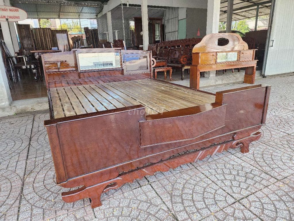 Giường 1m6x2m gổ  g ỏ  xưa.. Mua bán Giường, chăn ga gối nệm tại Quận Bình Thuỷ Cần Thơ được đăng bởi Cường Đồ Gổ Cũ Xưa hình 1
