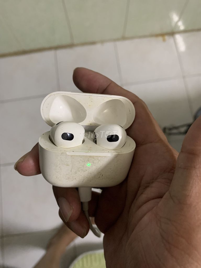 Tai nghe Apple AirPods 2 Trắng Đã qua sử dụng. Mua bán Tivi, Âm thanh tại Quận 5 Tp Hồ Chí Minh được đăng bởi Pham Tuan hình 1