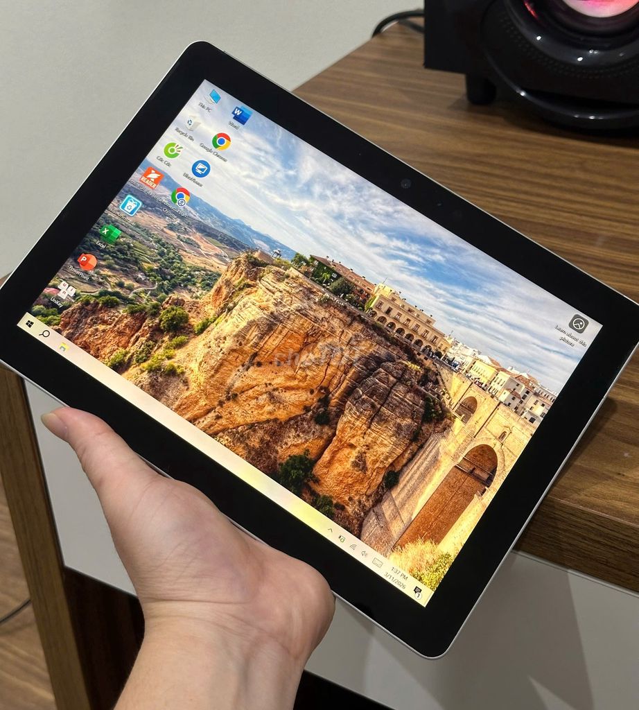 Microsoft Surface Go 1 8GB/128GB Xám. Mua bán Máy tính bảng tại Quận Nam Từ Liêm Hà Nội được đăng bởi Sơn Lap 247 hình 1