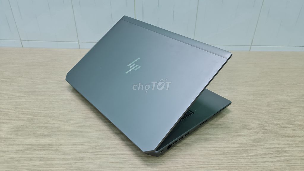 MÁY TRẠM CAO CẤP 17 INCH, CORE I7, CARD RỜI 6GB