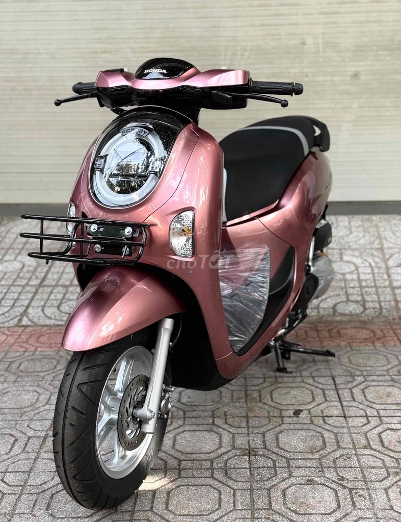 Scoopy Smarkey 2025. Mua bán Xe máy tại Thành phố Vũng Tàu Bà Rịa - Vũng Tàu được đăng bởi Lê Hoàng hình 2