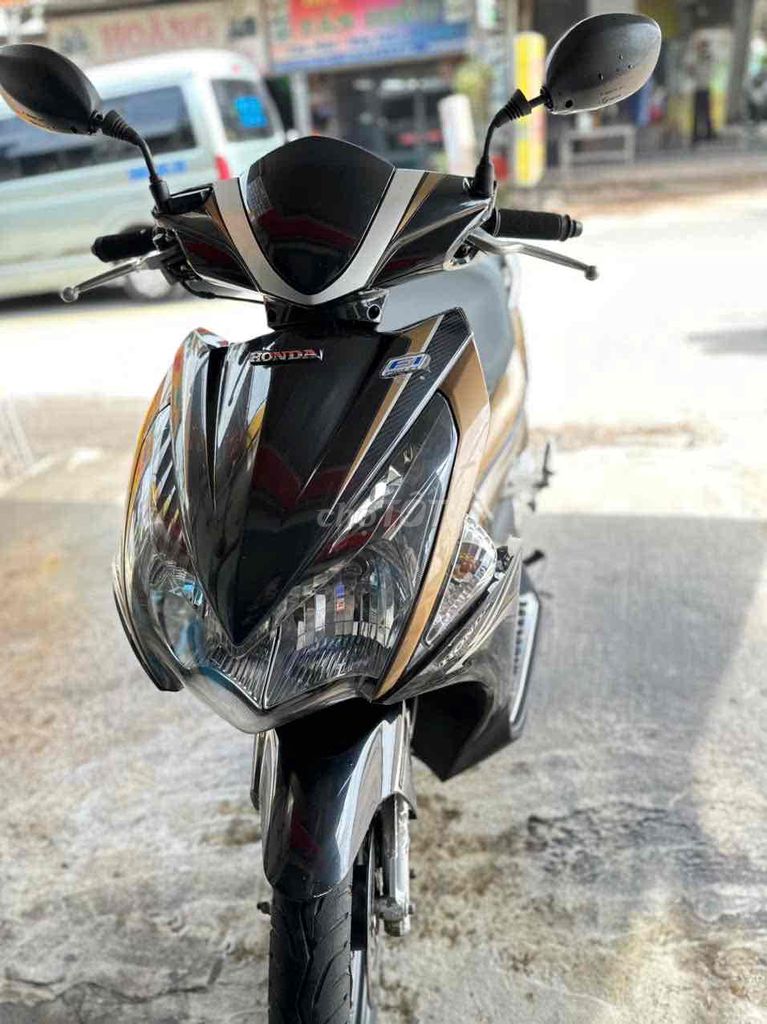 cần bán air blade cọp 15000km