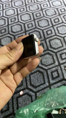 Apple watch  series 3  - 38mm  máy zin  xước kính. Mua bán Thiết bị đeo thông minh tại Quận Hồng Bàng Hải Phòng được đăng bởi nguyễn văn tuân