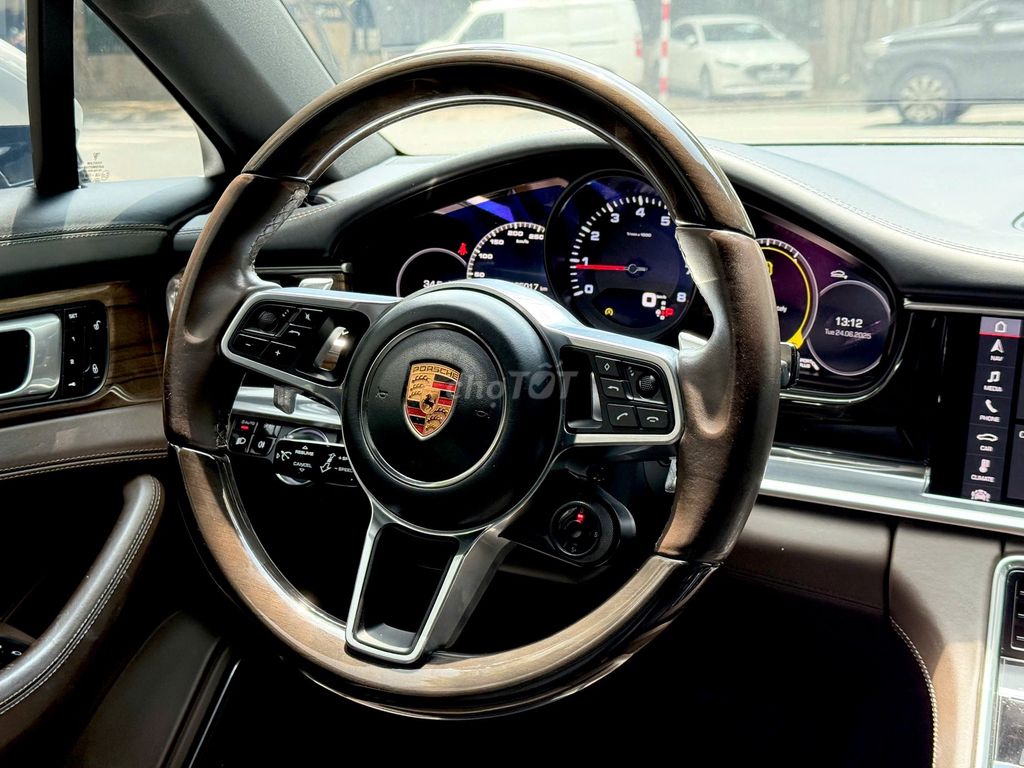 Porsche Panamera Crayon 2018 Lên Full Đồ. Mua bán Ô tô tại Quận Thanh Xuân Hà Nội được đăng bởi Nguyễn Tuấn Hoàng hình 6