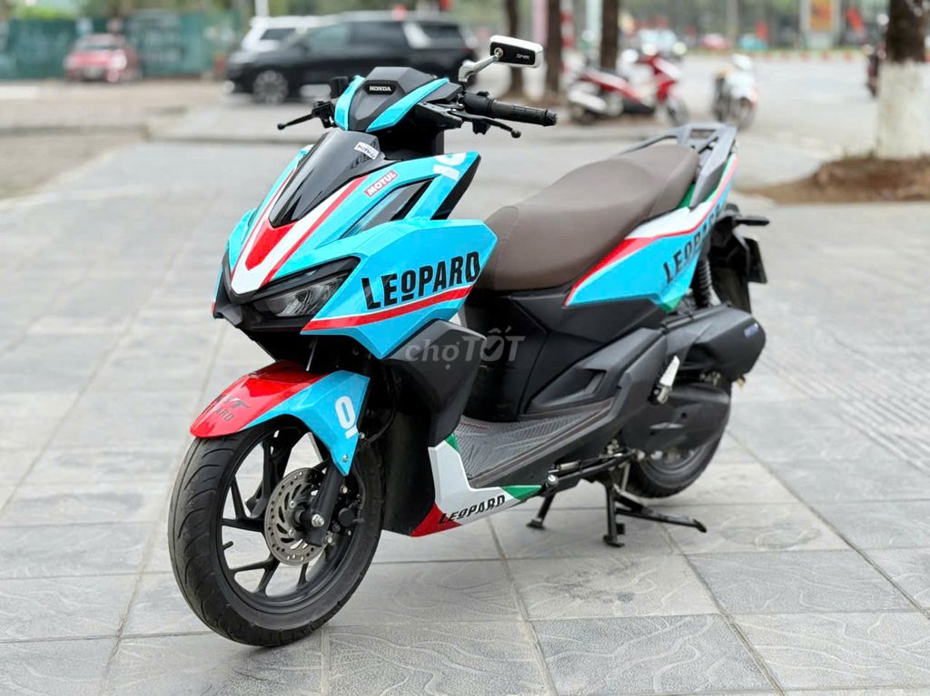 HONDA VARIO 160 FI  MỚI 99% CHÍNH CHỦ. Mua bán Xe máy tại Quận Nam Từ Liêm Hà Nội được đăng bởi THANH BÌNH hình 4