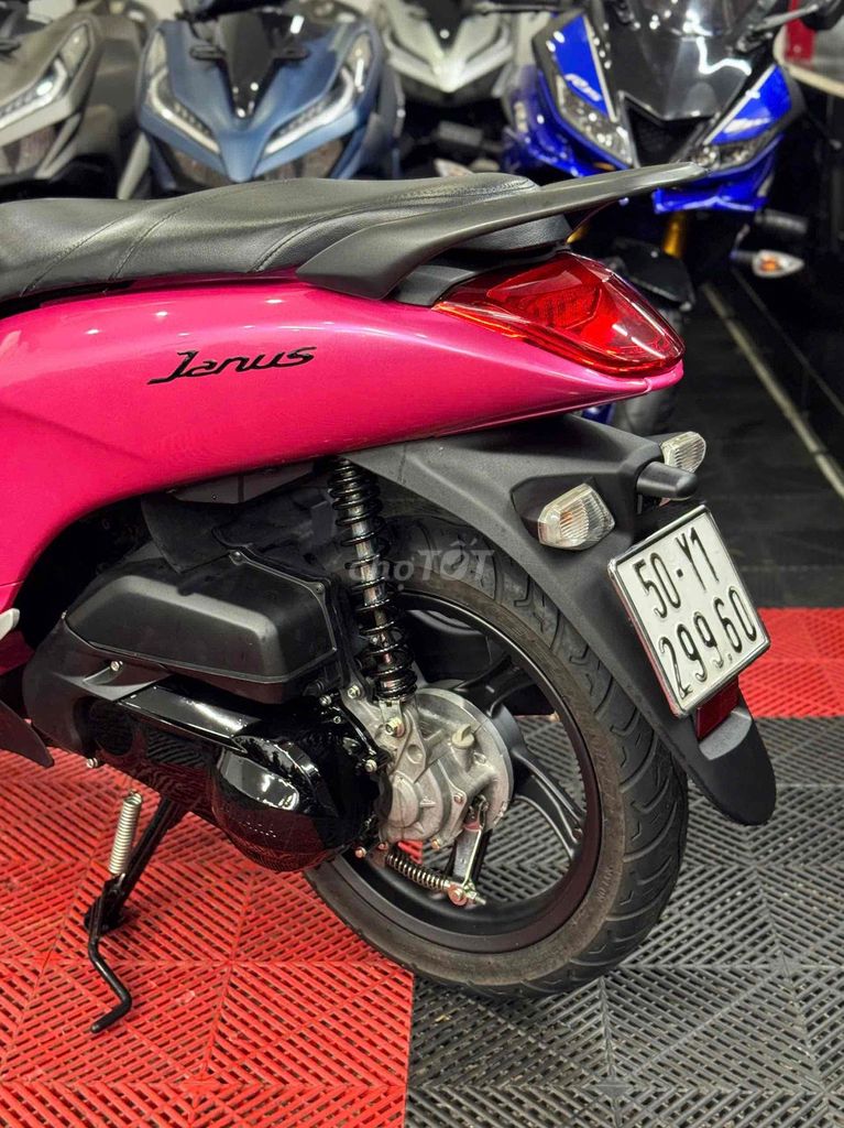 💥Janus khoá SMK đời 2018 BSTP Chính Chủ xe đẹp💥. Mua bán Xe máy tại Thành phố Thủ Đức Tp Hồ Chí Minh được đăng bởi XE MÁY THỦ ĐỨC  hình 5