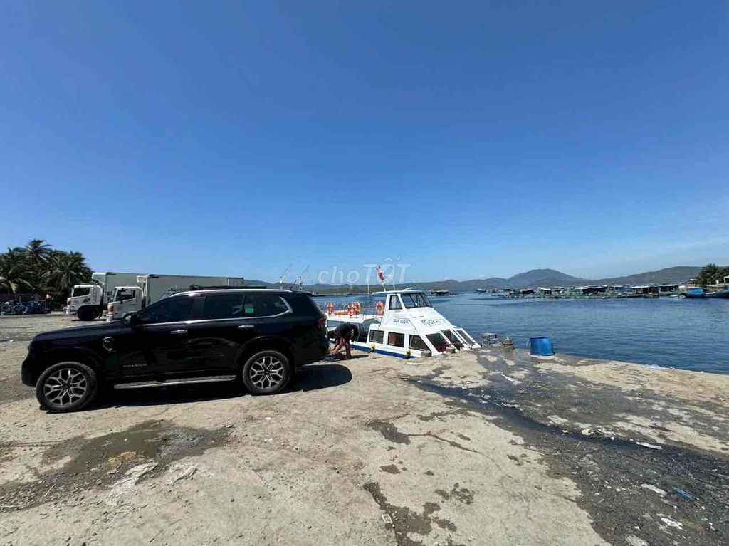 Ford Everest Titanium 2022 2.0L Bi-Turbo 4x4 Đen