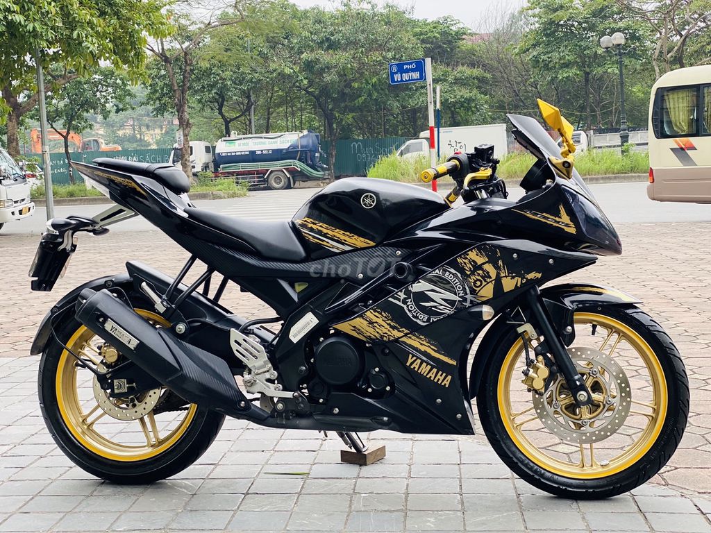 YAMAHA R15 V2 NHẬP KHẨU CỰC HÓT  2018. Mua bán Xe máy tại Quận Nam Từ Liêm Hà Nội được đăng bởi Minh Trí hình 3