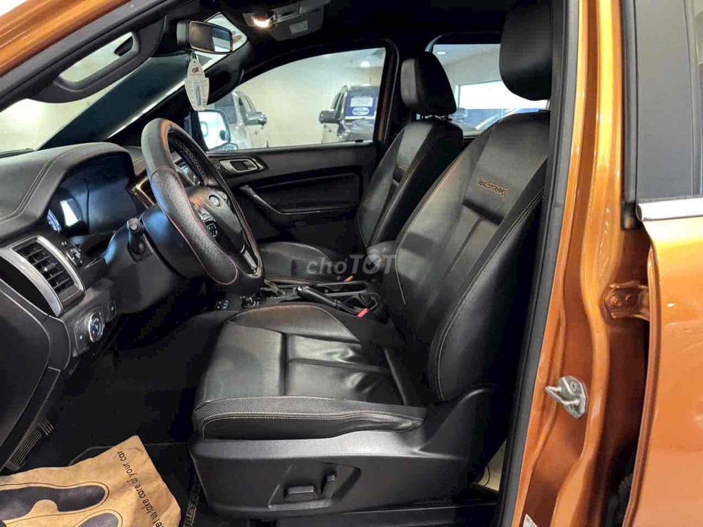 Ford Ranger Wildtrak 2018 полный приводом оранжевый 119.000 км