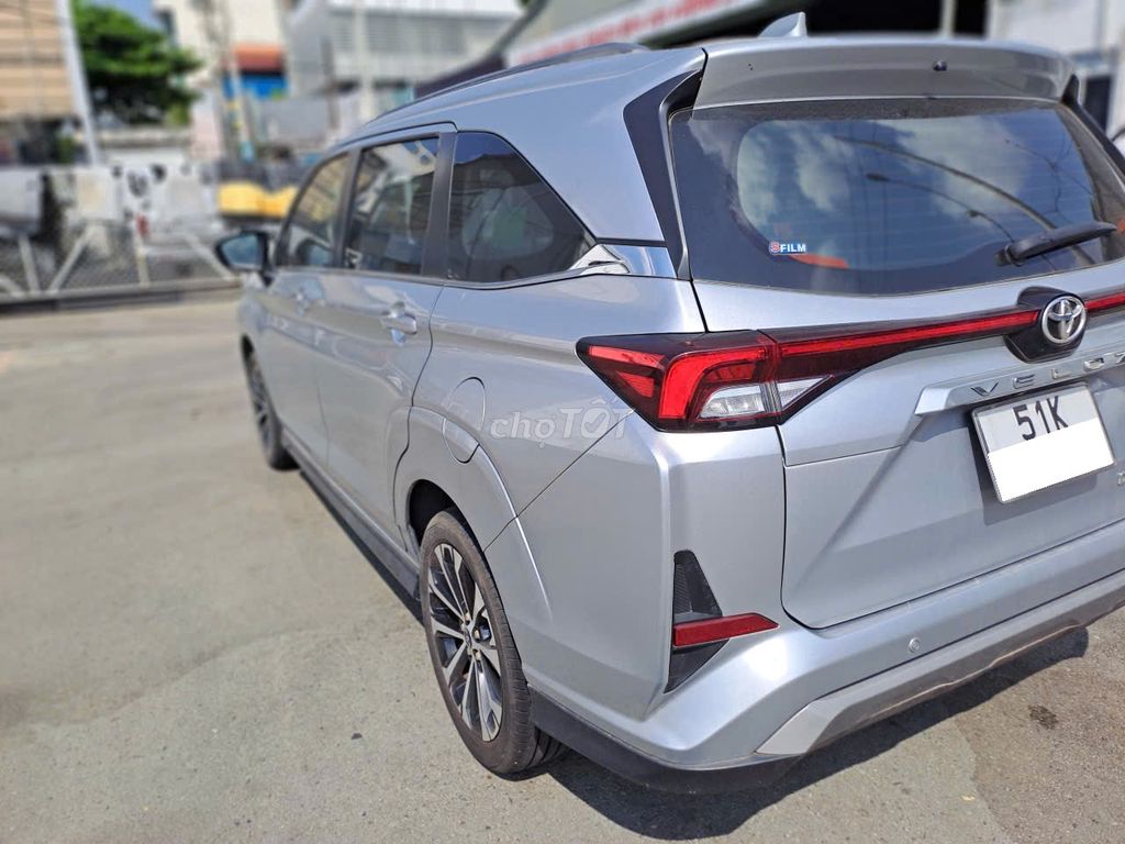 Toyota Veloz Cross Bạc 65.000km. Mua bán Ô tô tại Thành phố Biên Hòa Đồng Nai được đăng bởi Trần Thái Carpla HCM hình 2