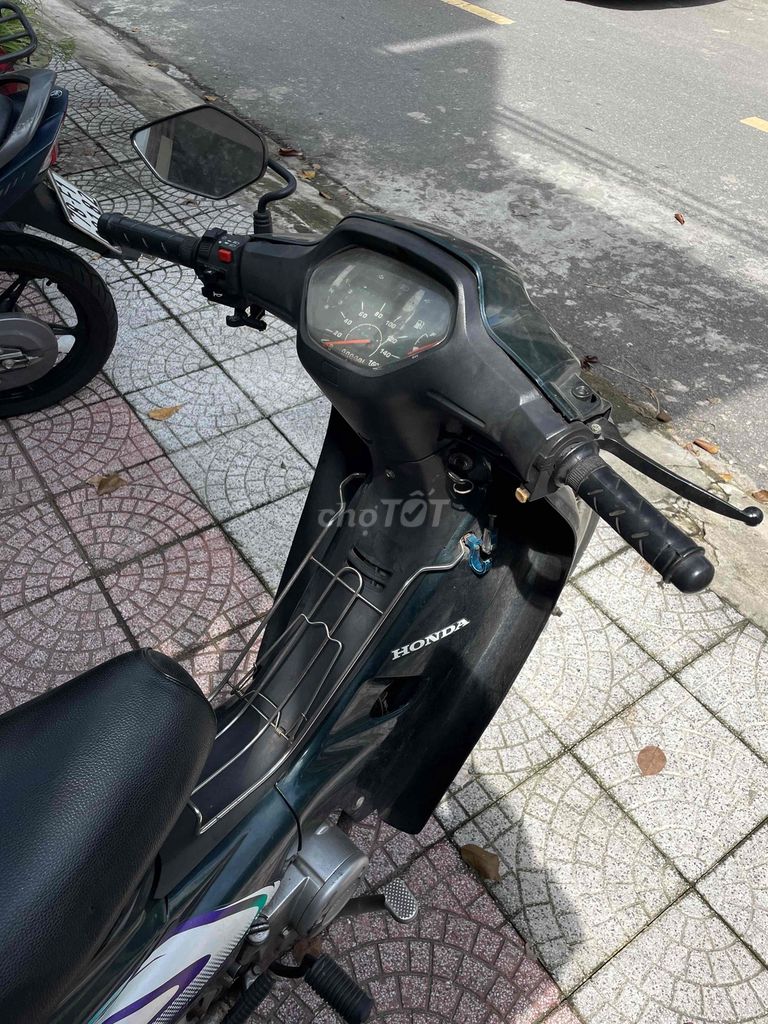 Wave 110 - đổ xăng vào chạy, giấy tờ đầy đủ. Mua bán Xe máy tại Quận Hải Châu Đà Nẵng được đăng bởi Trần Quang Thoại hình 3