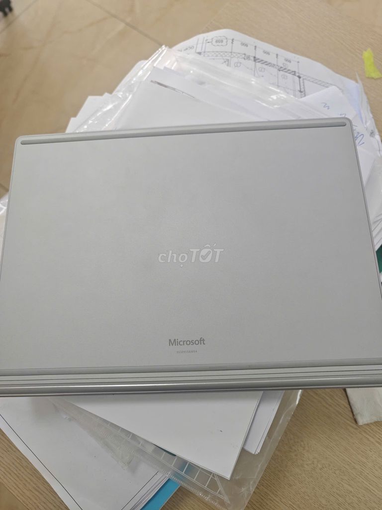 Microsoft Surface Book 2 I5 8GB/256GB. Mua bán Laptop tại Quận Bắc Từ Liêm Hà Nội được đăng bởi Hoàng Việt hình 1