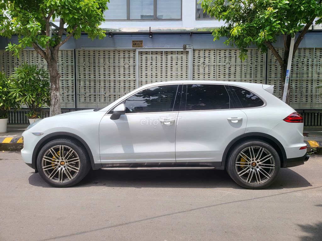 Siêu phẩm Porsche Cayenne đồ chơi hơn Nửa TỶ đồng. Mua bán Ô tô tại Quận Gò Vấp Tp Hồ Chí Minh được đăng bởi Tân Đề Li hình 10