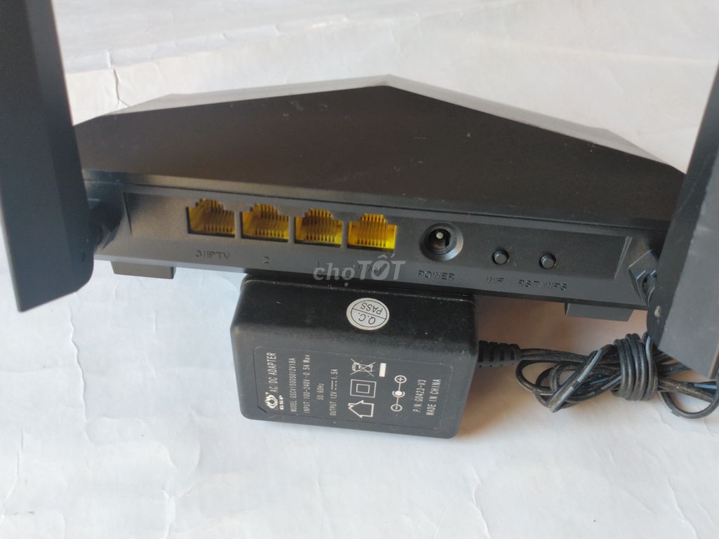 Router wifi Tenda AC6 chuẩn AC1200Mbps băng tầnkép